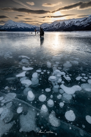 Photographing frozen bubbles at sunset
