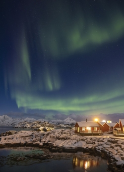 Aurora over Statles Rorbu, Mortsund