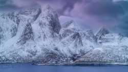 Jagged landscapes in Sakrisoy