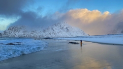 Photographer at Skagsanden Beach - iphone